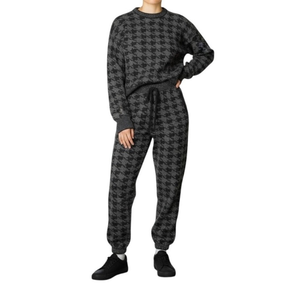 SKIMS Fleece Joggers Onyx and Houndstooth Women’s Large NWT